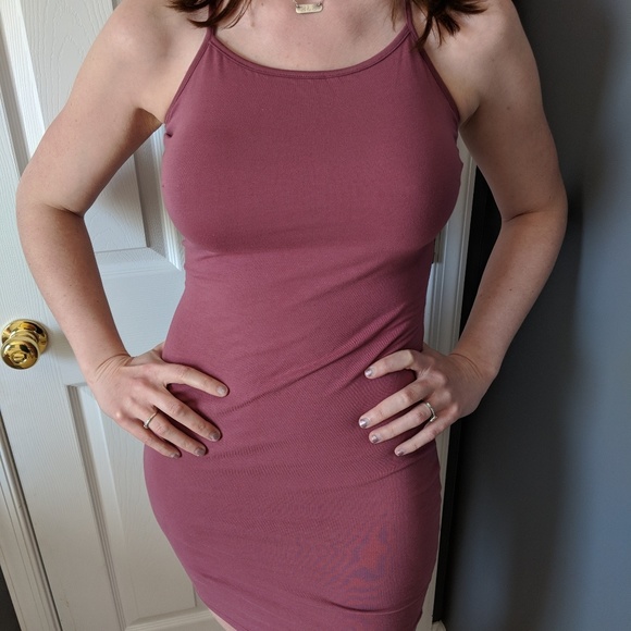 Sexy Mauve Lace Up Back Bodycon Dress - Picture 3 of 4